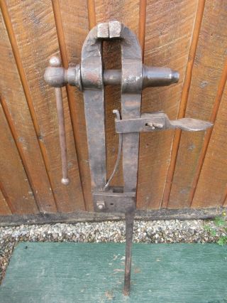 Vintage Blacksmith 40 " Long Weighs 65 Pounds Post Leg Stump Vise With 5 " Jaws