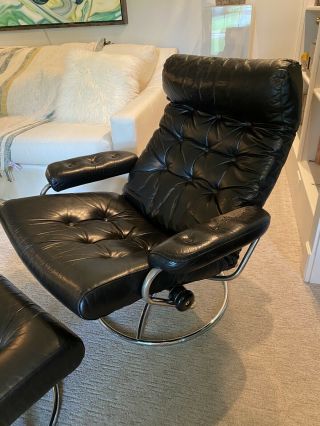 Vintage Mid Century Mod Ekornes Stressless Leather Recliner Chair Large Size