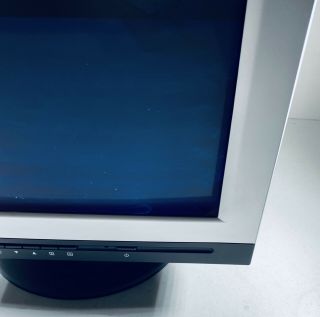 Viewsonic Ultra Bright A90f,  19” CRT Perfect Flat Monitor Vintage Gaming 4