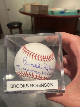 Brooks Robinson Baltimore Orioles Signed Baseball W/ Human Vacuum Insc
