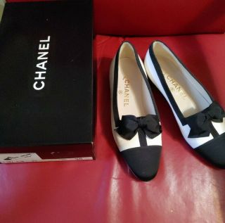 Vtg Authentic Chanel White Ballet Flats Size 36 Big Bow
