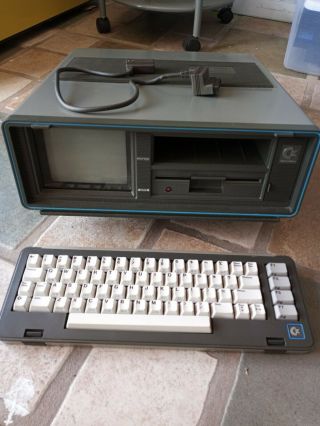 Vintage Commodore Sx - 64 Executive Portable Color Computer