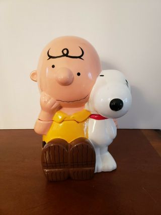 Peanuts Charlie Brown And Snoopy Ceramic Cookie / Snack Jar In