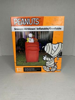Snoopy Halloween Display Peanuts Lighted Gemmy Inflatable Flying Ace 3.  5 