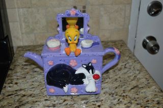 Rare Warner Bros Studio Store Looney Tunes Sylvester & Tweety Teapot