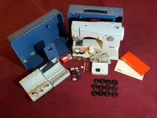 Vintage 1976 Elna Su Sewing Machine In Case With Accessories