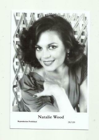 N893) Natalie Wood Swiftsure (39/139) Photo Postcard Film Star Pin Up Glamor