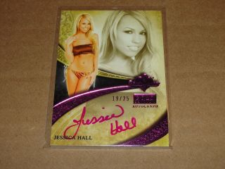 2013 Benchwarmer Gold Jessica Hall 31 Pink Foil Autograph/25 Playboy 2 1/2 Men