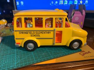 The Simpsons: Springfield Elementary School Bus No Box