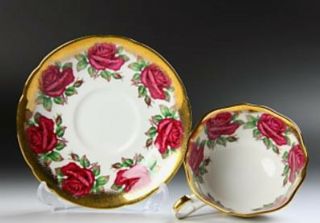 Paragon Luxury Gold & Pink Rose Wreath Cup & Saucer Teacup Vintage Rare