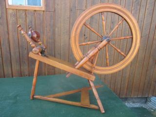 Vintage Wooden Yarn Wool Spinning Wheel With 25 " Wheel