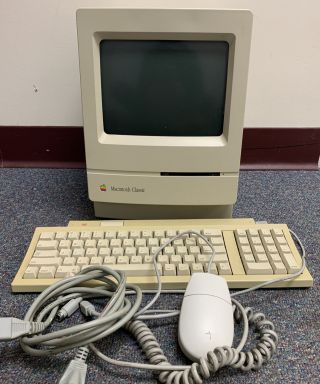 Vintage Apple Macintosh Classic M0420 Computer 1991 Keyboard Mouse Cords