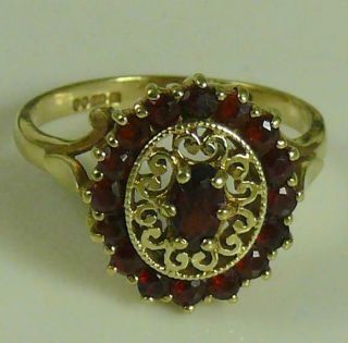 Vintage 1994 9ct Gold Uk H/m Decorative Garnet Ring - Sz M - 3.  1 Grams