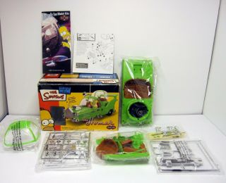 Simpsons 2003 " The Homer " Car By Polar Lights Snap Together Assembly Model Kit
