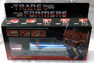 G1 1984 Optimus Prime Boxed • 100 Complete 2 • Vintage G1 Transformers