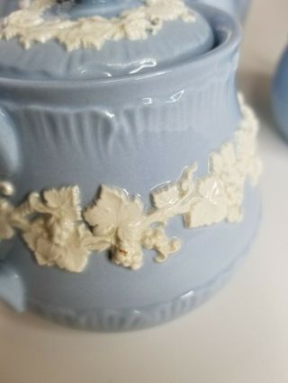 Vtg Wedgewood Etruria Barlaston Embossed Queensware Blue Tea Pot Creamer Sugar 4
