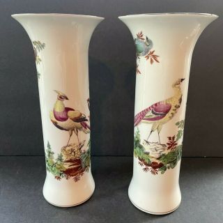 Vintage Pair (2) Mottahedeh Williamsburg Chelsea Bird Porcelains Vases Perfect