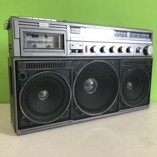 Magnavox D8443 Vintage Boombox Ghettoblaster Grey Cassette Player Am/fm Radio
