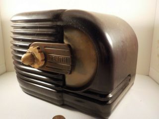 1939 - Vintage (bakelite) " Zenith 6d - 311 " Tabletop Tube Radio