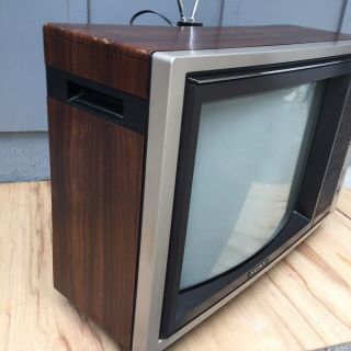 Vintage 19” Sony Trinitron Woodgrain Color TV KV - 1915 Gaming 1982 3