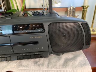 Vintage 1989 Magnavox AZ8390 Radio Cassette Recorder CDPlayer Boombox RARE 4