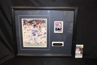 Don Mattingly Signed Framed 8x10 Photo In 18x22 Frame.  Yankees Z2492