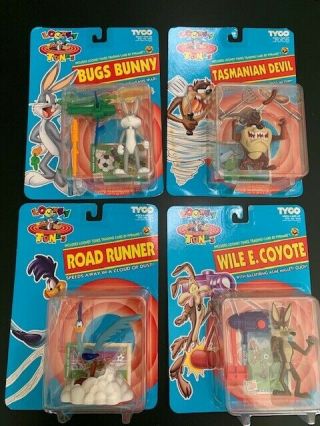Tyco Looney Tunes Bugs Bunny Taz Road Runner Coyote Action Figures 1994 Cool