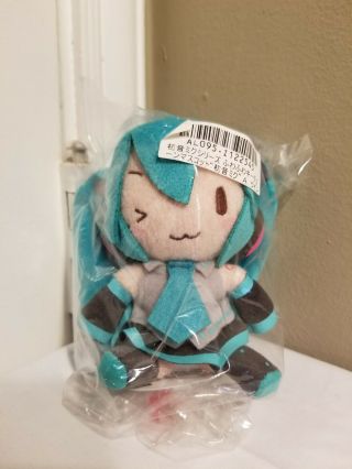 Official Vocaloid Hatsune Miku Dx Mascot Wink Keychain Plush Doll Toy