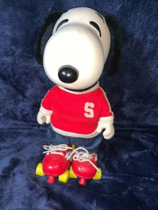 Peanuts Snoopy 1966 United Feature Syndicate Figure Determined Roller Skate