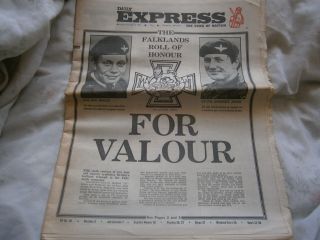 5 X Newspaper Falklands War 1982 Lt - Col Herbert Jones
