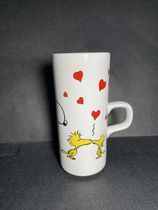 Vintage Peanuts : Snoopy,  Woodstock & Harriet Kiss Ceramic Vase W/ Handle / Bg