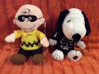 Peanuts Snoopy & Charlie Brown Animated Plush Musical Halloween