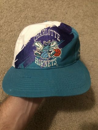 Vintage 90s Charlotte Hornets Logo Athletic Paint Splash Snapback Hat Cap Nba