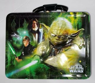 The Tin Box Co.  Star Wars 2011 Lunch Box Yoda Darth Vader Lucasfilms 3d Pressed