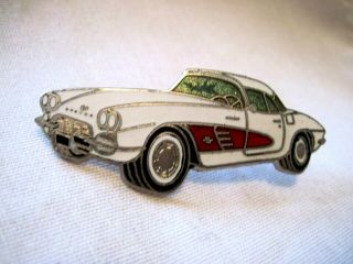 CHEVROLET 1961 CORVETTE WHITE AND RED LARGE SIZE CHEVY LAPEL PIN,  HAT PIN 2