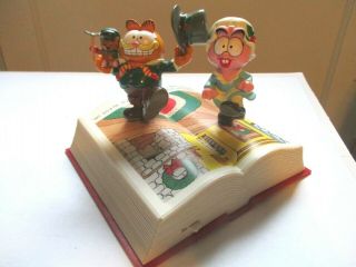 Vintage Garfield Enesco Small World of Music Action Musical 