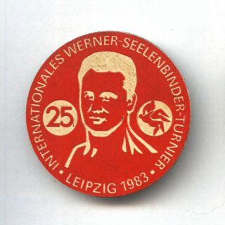 Germany Wrestling Pin / Badge Lutte Ringen Werner Seelenbinder
