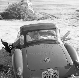 1950s Negative - Busty Blonde Pinup Girl Joan Brennan In Mg Car - Cheesecake T284188