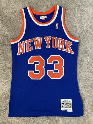 Mitchell & Ness Patrick Ewing 33 York Knicks Swingman 1991 - 92 Jersey Small