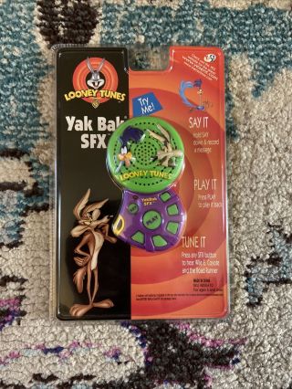 1999 Looney Tunes Road Runner And Wile E.  Coyote Yak Bak Sfx