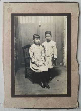 1910 - 20年代華僑富家少女姊妹倆合影老照片 1910 - 20s China Overseas Chinese Girls Old Photo Document