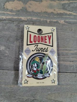 Vintage 1997 Looney Tunes Marvin The Martian & K - 9 Collectors Lapel Pin Enamel