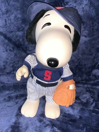 Peanuts Snoopy 1966 United Feature Syndicate Figure Another Determined Baseball