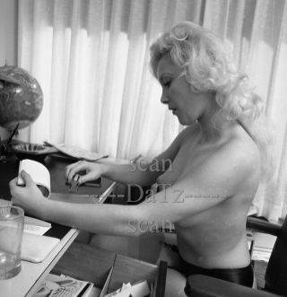 1950s Negative - Nude Blonde Pinup Girl Barbara Evans - Cheesecake T981799