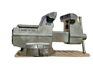 Wilton 645 Bench Vise 5  Jaws,  With Swivel Base & Pipe Grip 42 Lbs Vice Usa