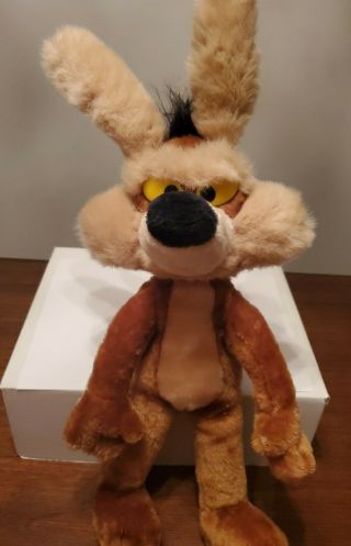 Vintage 24k Mighty Star Wile E.  Coyote 18 " Plush 1992 Warner Bros Stuffed Animal