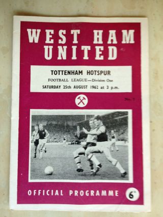 1962/63 Football League - West Ham United V Tottenham Hotspur - 25th August
