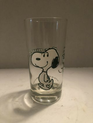 Vintage Peanuts Snoopy To Much Root Beer 12 Oz Glass Cup 1965 Green Rare