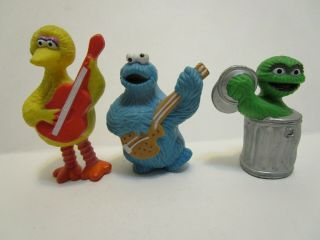 Vintage 1982 Tara Toys Sesame Street Big Bird Cookie Monster & Oscar Pvc Figures