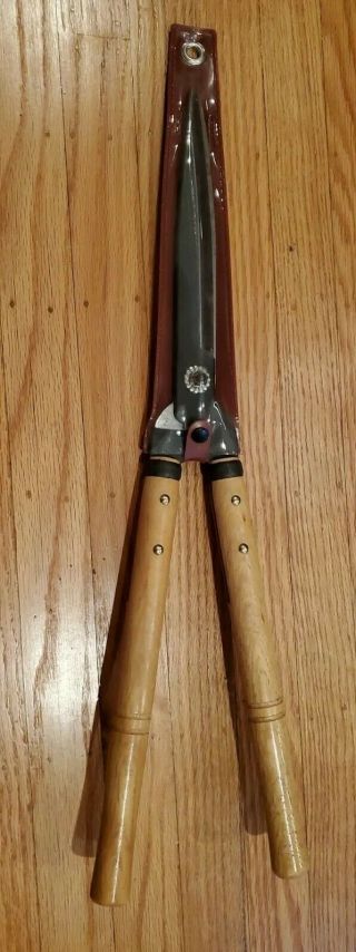Vintage Hedge Clipper With Very Sharp Blade And Wooden Handles - Made In Japan
